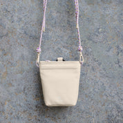 お散歩ポシェット クリーム / Dog Snack Bag Karl